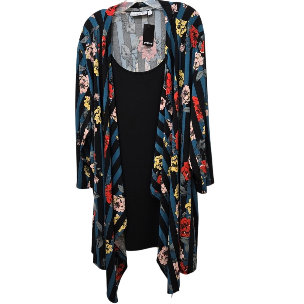 261T111 Avenue Black Floral Striped Tunic